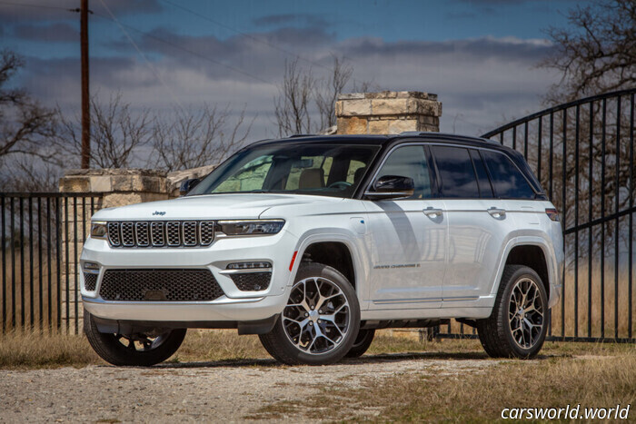 Jeep предупреждает 320 000 владельцев парковать автомобили на улице после опасений вокруг батарей Samsung | Carscoops